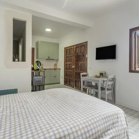 Mi Tagoro - Estudio Con Encanto - Guía de Isora